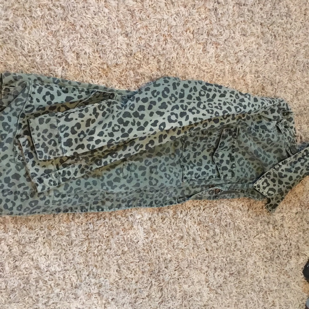 Jacket - Picture 4 of 4